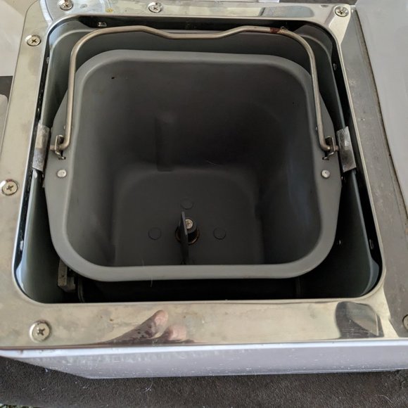 Welbilt Bread Machine - Picture 3 of 8